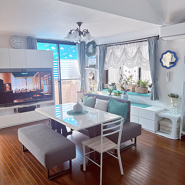 Overview,ニトリのダイニングソファ,ニトリ,大好きな空間,大好きな物に囲まれて暮らす♡,人が来てくれる家,人が集まる家,人が集まるスペース,ダイニングインテリア,ダイニング,ダイニングテーブル,ダイニングソファ,ソファ,春,築30年超,積水ハウス,花,グリーン miyuの部屋