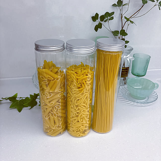 Kitchen,乾物ストック,プラスチック容器,パスタ入れ,パスタケース,ボトル,キッチン収納,収納,100均,平屋,プチプラ,seria,ひとり暮らし,造作棚,平屋暮らし,キッチン tomatoの部屋