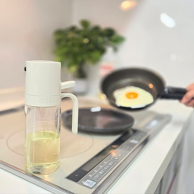 Kitchen,観葉植物,フライパン,ガラス,マンション,キッチン用品,3LDK,サラダ油,節約,キッチン道具,健康生活,ミストスプレー,IH クッキングヒーター,SURUTTO,調理油,オイルスプレー,いま人気のトピック掲載,いまトピ 2025.7.3 love1017の部屋