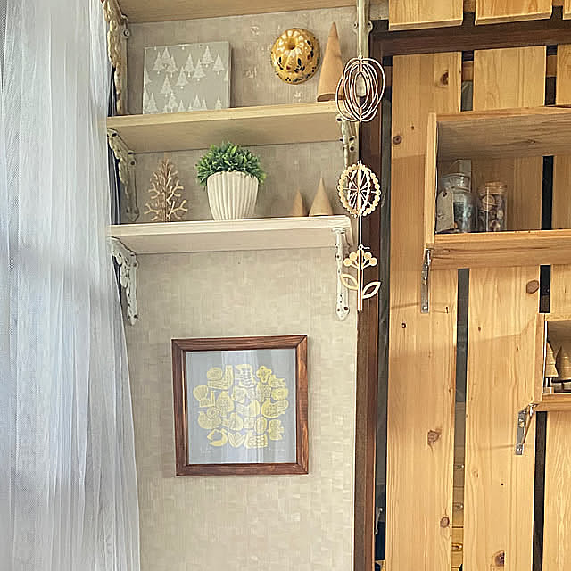 Lounge,バーズワーズのポスター,バーズワーズシルクスクリーン,おうちカフェ風,おうちカフェ,お茶の時間,おやつ時間,休憩,スィーツ,2025.4.29,わたしの休日のすごし方,いつもありがとうございます,フォローありがとうございます,おうち時間,癒しの時間,ディエチキャット mintteaの部屋