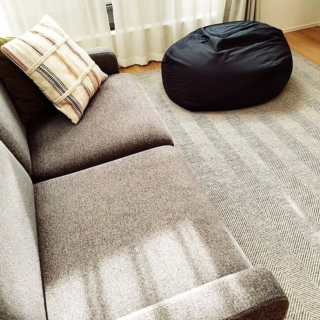 Lounge,ラグ,無印良品,ナチュラルインテリア,ウニコ カーテン,ニトリ,グレーインテリア,ラグ・カーペット編,無印良品 ソファ,クラッシュゲート ソファ halnoieの部屋