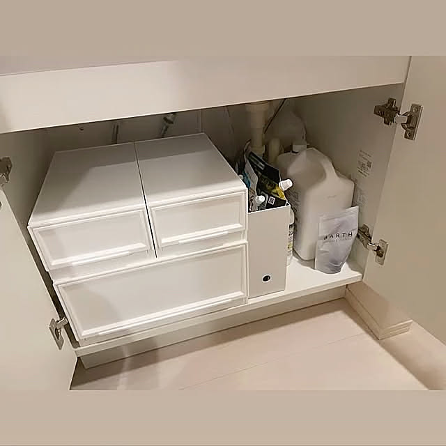 女子部屋,一人暮らし,賃貸インテリア,ナチュラル,ひとり暮らしをとことん楽しむ！,インテリア,楽天,ひとり暮らし,100均,無印良品,ひとり暮らし 1K,DIY,一人暮らし 賃貸,楽天room,Bathroom,ニトリ,収納ボックス,脱衣所収納,洗面所 収納,洗面台下収納 seriの部屋