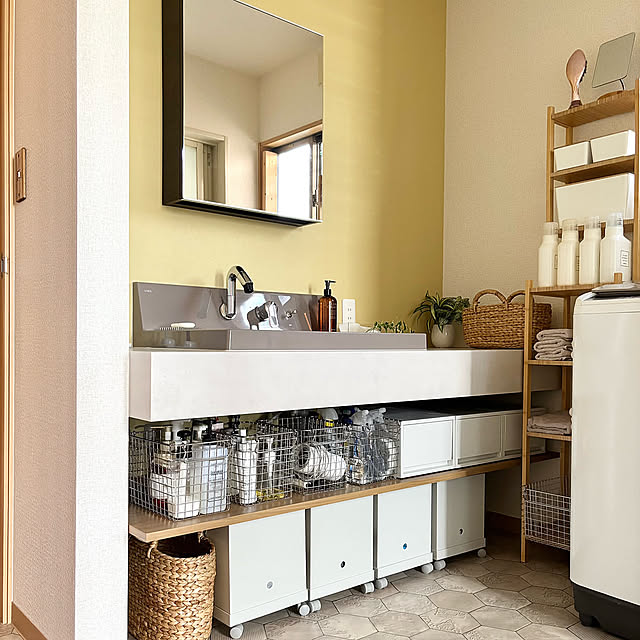 Bathroom,洗面所,洗面スペース,リクシル,LIXIL,無印良品 収納,片付けやすい工夫,造作風洗面,カスタムバニティ,２枚あるよ,アクセントクロス,洗面所 収納,洗面台 chachamamaの部屋