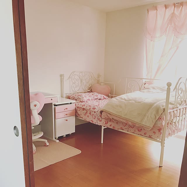 Bedroom,姫系,子ども部屋 女の子,子ども部屋,カメラマークが出たので,築40年,シンプルライフ,持たない暮らし,ミニマリスト,ニトリ asukanの部屋