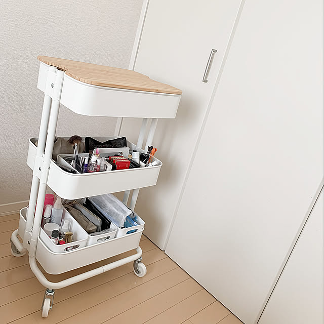 収納アイデア,100均,無印良品,暮らしを整える.｡.:* ❁,シンプリスト,北欧,ナチュラル,アパート暮らし,セリア,ホワイトインテリア,シンプルライフ,IKEA,無印良品 収納,My Desk minekoの部屋