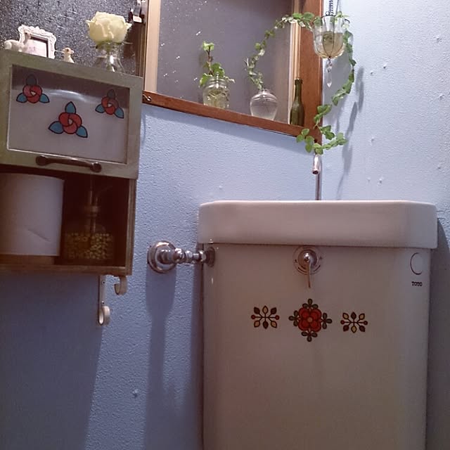 Bathroom,セリア,DIY,望んでないけど昭和レトロなトイレ,カインズホームのホワイティーカラーズ,ペンキぬり。,古い家,昭和レトロ部,カインズ amifuuの部屋