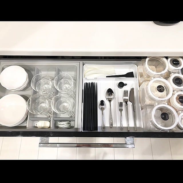 背面収納引き出し,カトラリー収納,ニトリ Nブラン,ニトリ 縦横伸縮整理トレー,Kitchen kumiの部屋