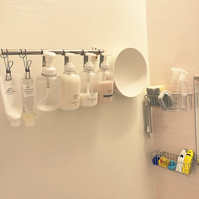 吊るすの大好き,吊り下げ収納,お風呂グッズ,お風呂収納,習慣,吊るす収納,無印良品,賃貸,ステンレスが好き,シンプルな暮らし,Bathroom fee...の部屋