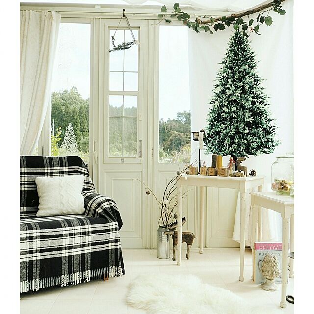 Lounge,クリスマス,クリスマスツリー,連投失礼します(>_<),トーカイ,トーカイタペストリー,流木,ムートン,サンルーム asasaの部屋