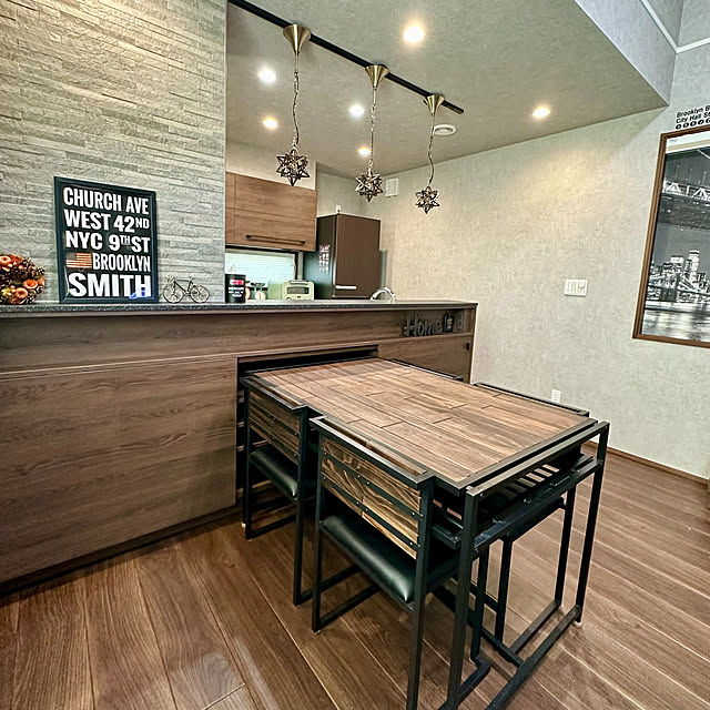 Lounge,ペンダントライト,エトワールスモール,モルタル風クロス,グラビオエッジ,一条工務店グランセゾン,ダイニング,グレイスキッチン,ライフスタイルショップFUNFUN mitsukiの部屋