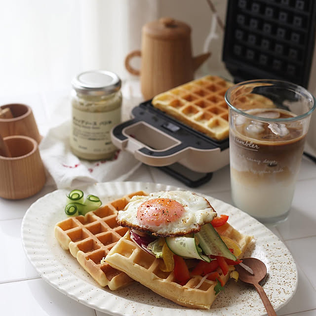 comiri cafe,ランチタイム,おうちランチ,テーブルコーディネート,ワッフル,アメリカンワッフル,sumuu,カフェ風ごはん,coffee time,うちカフェ,homecafe,おうちカフェ,デザイン家電,ホットサンドメーカー,韓国インテリア,Kitchen comiriの部屋