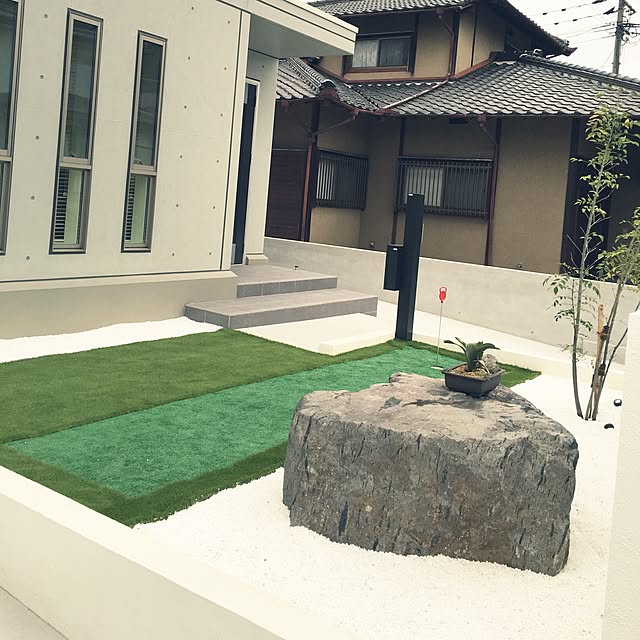 Entrance,コンクリート,白基調,庭石,人工芝,寒水石,ゴルフ,打ちっぱなし masamune_mary2006の部屋