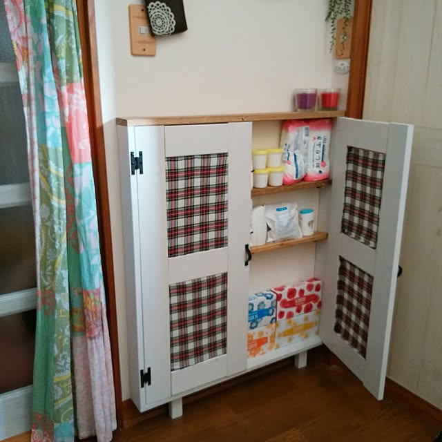 My Shelf,DIY,築30年の戸建て,手作り収納棚,セリア,1×4材,狭いスペースを生かしたい Angelの部屋