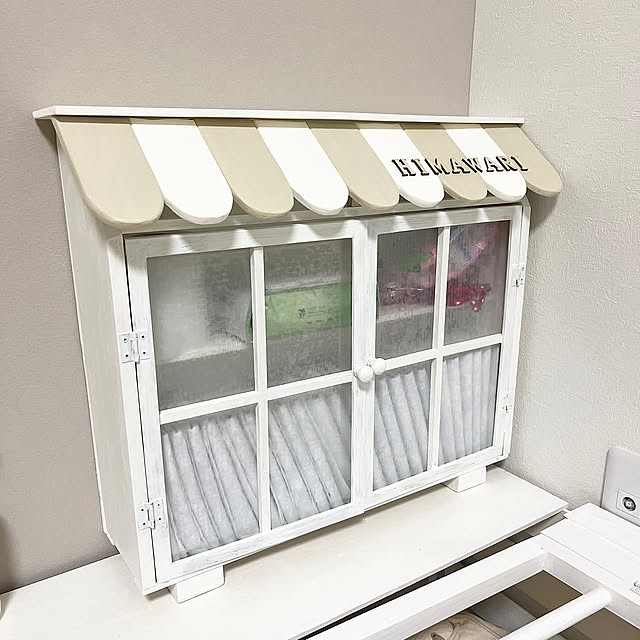ダイソー,犬用品収納,DIY,セリア,ホワイトインテリア,ミルクペイント,インスタ bellruby0825,SHEIN,カフェ風,100均,My Shelf bellruby0825の部屋