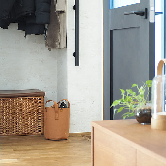 Entrance,スリッパ収納,シューズクローク,靴収納,コートクローク,コートハンガー,玄関収納 Sakkinの部屋