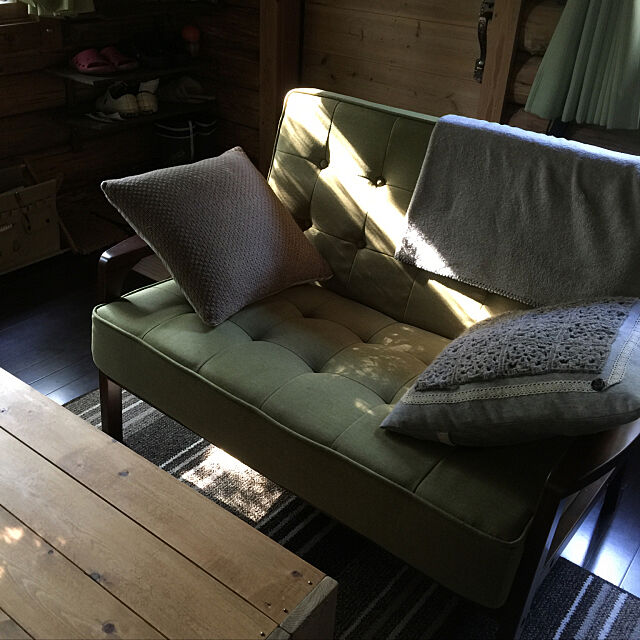 Lounge,クッションカバー 手作り,お気に入りの場所,小さなログハウス,テーブル　DIY,ニトリのソファー Chihoの部屋