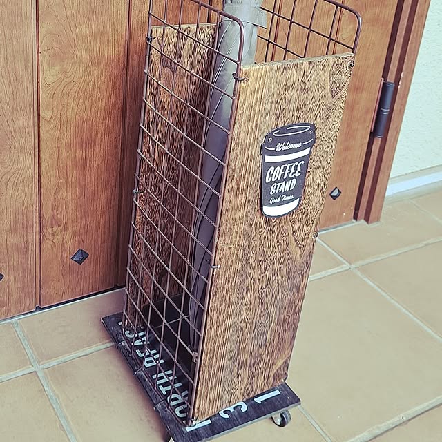 Entrance,ダイソー,セリア,ナチュラル,100均,DIY,ちょこっとDIY,プチDIY,カフェ風インテリア,簡単DIY,100均DIY,傘立て,傘立てDIY,傘立て 100均 DIY,初心者diy,いいねありがとうございます♡ sakura_3の部屋