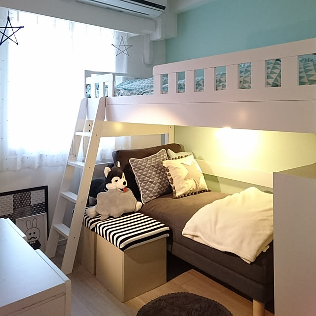 Bedroom,楽天で買ったもの,ロフトベッド,子供部屋,ロフトベッド下,読書スペース,寝椅子,IKEA,水色の壁紙,モノトーン,ベッドルーム,マンション,マンションインテリア tttbbbの部屋