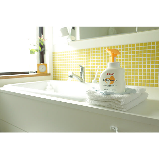 Bathroom,赤ちゃんと暮らす,シンプルライフ,ピジョン全身泡ソープ,ピジョン,TOTO,IKEA,中古を買ってリノベーション,戸建リノベーション,こどもと暮らす。,赤ちゃんのいる暮らし,あかちゃんのいる家,リノベーション,ピジョン・モニター,中古住宅,ベビー全身泡ソープ,花のある暮らし,実験用シンク,名古屋モザイクタイル,洗面所,ニトリ,TOTO 実験用シンク,サンワカンパニー,ヒペリカム Satokoの部屋
