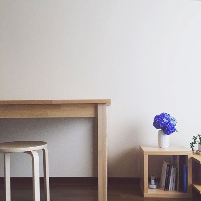 My Desk,作業机,紫陽花,IKEAのダイニングテーブル,IKEA,賃貸,ワンルーム,一人暮らし,グリーンのある暮らし mirの部屋