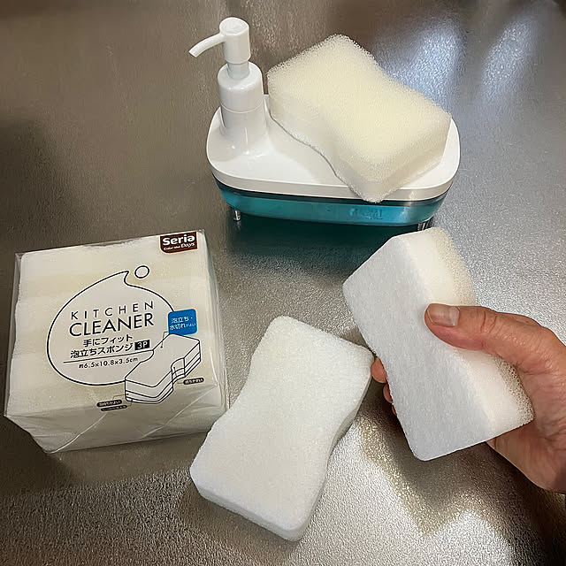 Kitchen,スポンジ置き場,手にフィットする泡立ちスポンジ,キッチンクリーナー,スポンジ,seria,100均,リピート買いアイテム ikubooの部屋