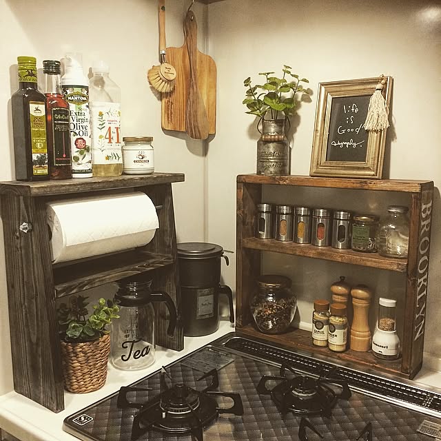 Kitchen,Mikaさん,スパイスラック,DIY初心者,roomclip,ワークショップ,カインズホーム,yupinokoさん,カフェみたいな暮らし,プチプラ,セッティング,ディスプレイ,しゃれとんしゃあ会,いつもいる場所,手書き文字,Instagramやってます,男前化計画,福岡,カフェ風,ナチュラル同盟♡,カフェ風インテリア,100均雑貨,インテリア書,100円ショップ,フレーム,100均,お気に入りアイテム,デザインプレート,おうちカフェ,筆文字,オーダー可能 MIYUの部屋