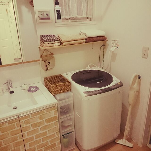Bathroom,洗面所の棚,レンガシート,makitaの掃除機,無印良品の隙間収納,しただけ nahhoの部屋