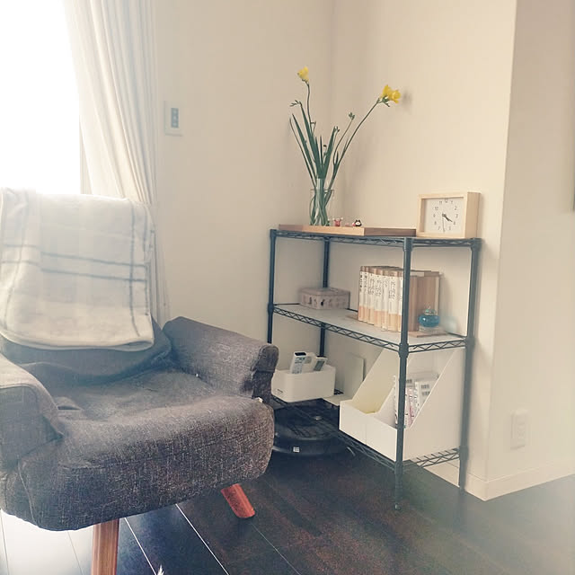 Lounge,リモコン収納,ニトリの棚ですっきり,ニトリの時計,すっきり暮らす,窓辺のインテリア,ミサワホーム,北欧モダンインテリア,季節を感じる暮らし,テレビのリモン,ルンバ harugakitaの部屋