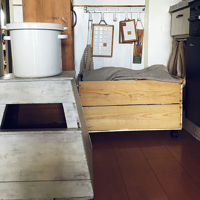 Kitchen,りんご箱,米びつ,ラウンドストッカー,野田琺瑯 Tomotaの部屋
