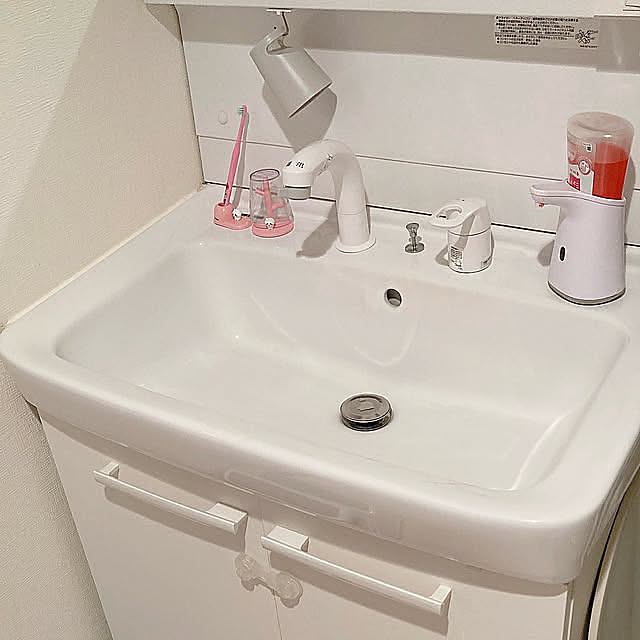 Bathroom,洗面台,賃貸,洗面台の上,洗面台周り,賃貸でも楽しく♪,賃貸洗面所,子供と暮らす,賃貸でも可愛く♪,子供のいる暮らし,ダイソー Haruekoの部屋