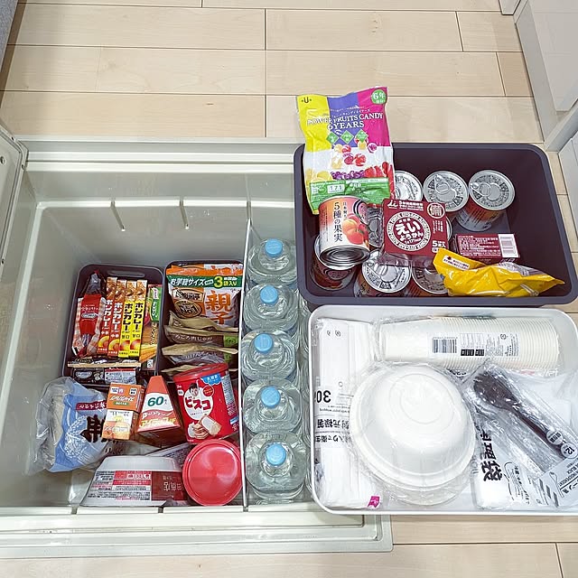 On Walls,防災対策,防災備蓄食品,キッチン床下収納,いつもいいねありがとうございます♡,スッキリ収納,シンプルインテリア,防災グッズ置き場,防災備蓄,防災グッズ見直し,心を豊かに,すっきり暮らしたい,すっきり暮らす,好きなものに囲まれて暮らす,必要最低限の暮らし,見せる収納が苦手,建売住宅だけどお気に入り,建売住宅だけど,長く愛用できるものを♡,代用できるものは買わない,ビスコ長期保存用 tomoの部屋