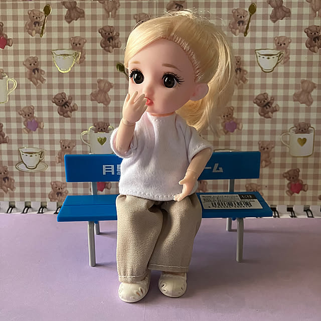 Overview,ドル活　ワイドパンツ,ミニチュアカラーベンチ,好きな時間,ミニチュア,百均,癒し,セリア,ドル活,複数枚投稿,韓国ダイソー商品,韓国ダイソーのドール　リリー manduonmaの部屋