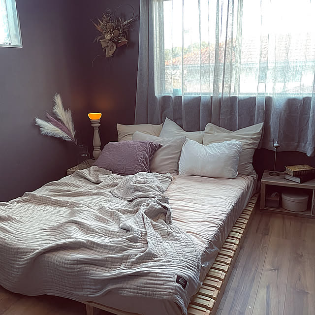 Bedroom,モニター応募投稿,リフォーム,いつもありがとうございます♡,猫と暮らす,中古戸建て,築39年,保護猫と暮らす,パレットベッド,ガーゼケット,寝室インテリア,ニトリ,古材,WOODPRO,ウッドプロ,Hue Go,RCの皆さんに癒されてます♡ Yukinekoの部屋