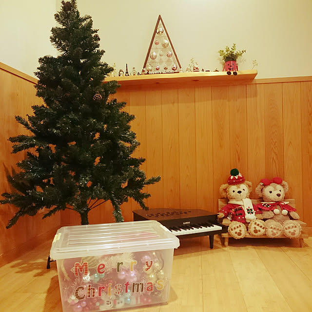 Entrance,ヌードツリー 150cm,飾り付け,ダッフィー＆シェリーメイ,クリスマスコスチューム,ニトリ,クリスマス,ニトリ2017クリスマスモニター,KAWAIピアノ,セリア,クリスマスオブジェ,ボールオーナメント,すっきり暮らしたい,フローリングは竹,飛騨産業,ぬいぐるみチェア,ヌードツリー wakaba223の部屋