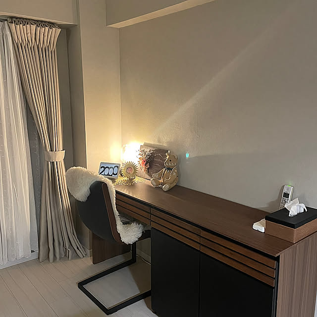 Lounge,カウンターテーブル,間接照明,スタンドランプ,スタンド照明,お気に入りの場所,ヴィンテージマンション,海の見える家,リノベーションマンション Azudoの部屋