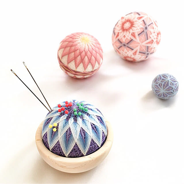 ピンクッション,讃岐かがり手まり,手まり,刺繍糸,ハンドメイド,手毬,手作り雑貨,趣味の時間,和雑貨,裁縫道具,Entrance,DIY,手芸用品,手まり針山,針山 ハンドメイド,伝統工芸に憧れる,手芸,手鞠 sumikoの部屋