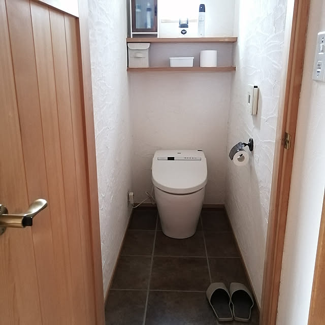 TOTO,トイレスリッパ,トイレ掃除,タイル床,Bathroom olivierの部屋