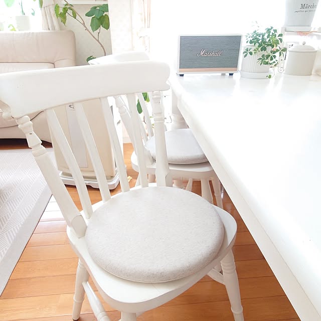 Lounge,買ってよかったもの,無印良品,シートクッション,ダイニングテーブル＆チェア,オーガニックコットン,低反発クッション,ラグ,マーシャルスピーカー,観葉植物,観葉植物のある暮らし,いつも見て頂きありがとうございます♡,いいね、フォロー本当に感謝です♡,フォロワーの皆様に感謝です♫,温かいコメントありがとうございます♡,ご訪問が遅くなりごめんなさいm(__)m,ご訪問出来てなくごめんなさい,皆さんの優しさに感謝です☆*。,コメントお気遣いなく(⁎ᴗ͈ˬᴗ͈⁎),素敵な出会いに感謝◡̈*♡.°⑅,後程ゆっくり訪問させていただきます♬*゜,今月もよろしくお願いします◡̈*♡,2枚投稿です♡ fleur-mamanの部屋