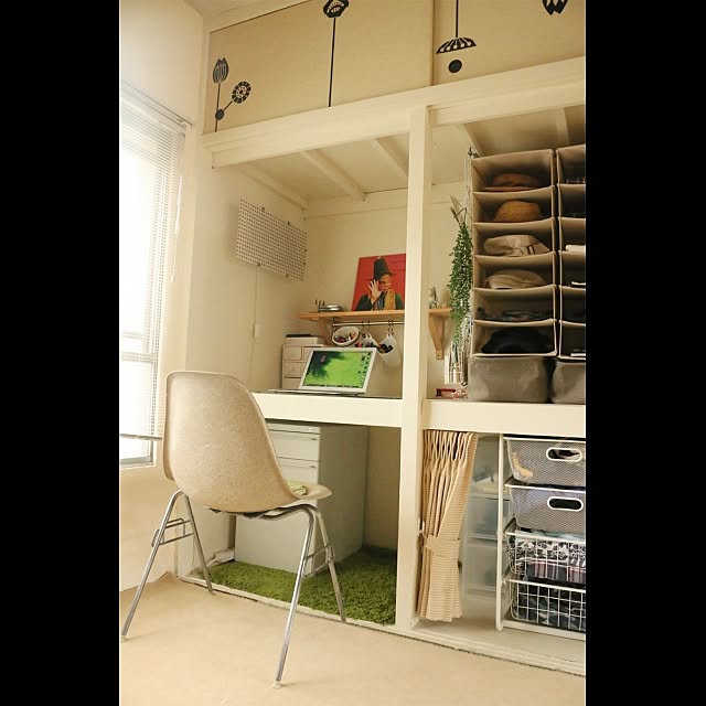 My Desk,ＭＡＣ,イームズ,シェルチェア,IKEA,無印良品,ミニマリスト Makeesの部屋