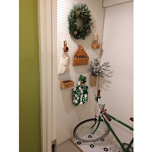 ユーカリ,手作りリース,自転車,有孔ボード,On Walls kuraの部屋