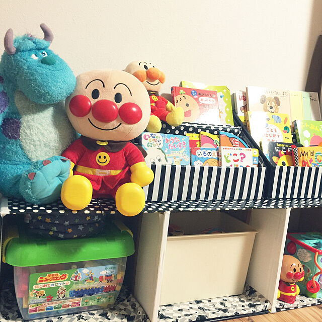 赤ちゃんスペース,絵本棚,玩具収納,モノトーン,ダイソー,セリア,DIY haruの部屋