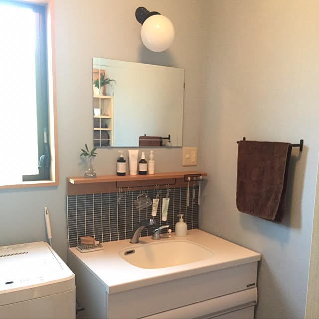 Bathroom,toolbox,ダイノックシート,日替わり投稿企画!水曜日,DIY,無印良品,壁に付けられる家具,タイルシート,IKEA,歯ブラシホルダー,水回りは吊るす収納,壁紙屋本舗 kamiの部屋