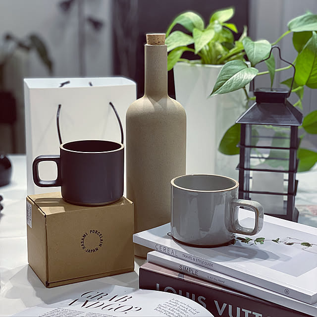 HASAMI PORCELAIN,ハサミポーセリン,マグカップ,モノトーン,ホワイトインテリア,シンプルインテリア,グリーンのある暮らし,すっきり暮らす,コーヒー,Kitchen,RCの出会いに感謝♥︎,いいね&フォローありがとうございます♡,ナチュラルキッチン Lime..の部屋