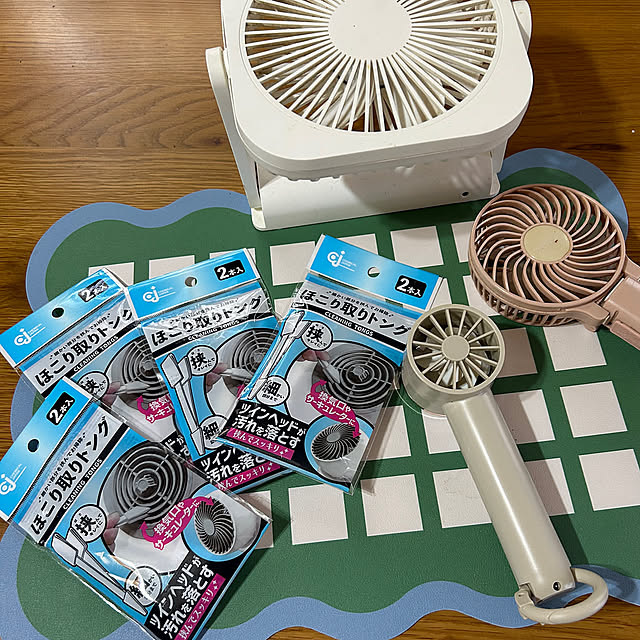 100均パトロール,100均,便利なもの,便利なものみつけたよ,便利アイテム,便利グッズ,ほこり取りトング,ほこり取り,ダイソー購入品,ダイソー,100均アイテム Fumiの部屋