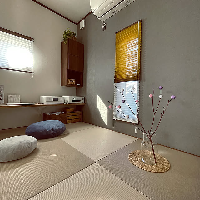 On Walls,ハンドメイド,灰桜色,畳コーナー,クロス屋さん,和紙クロス,アクセントクロス,和紙ブラインド,季節の飾り,リューズガラス,ダイソー,繭玉飾り,フラワーベース,フルリノベーション,内装屋さん,趣味 19pyonの部屋