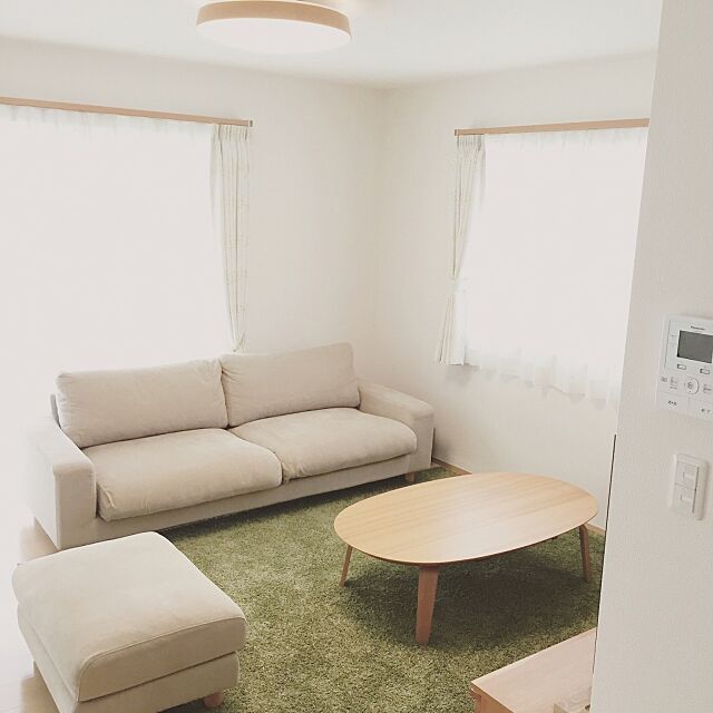 Lounge,無印良品,ワイドアームソファ,LED木製シーリングライト,こたつテーブル,オットマン,ソファ,オーダーラグ,楕円こたつ fumiの部屋