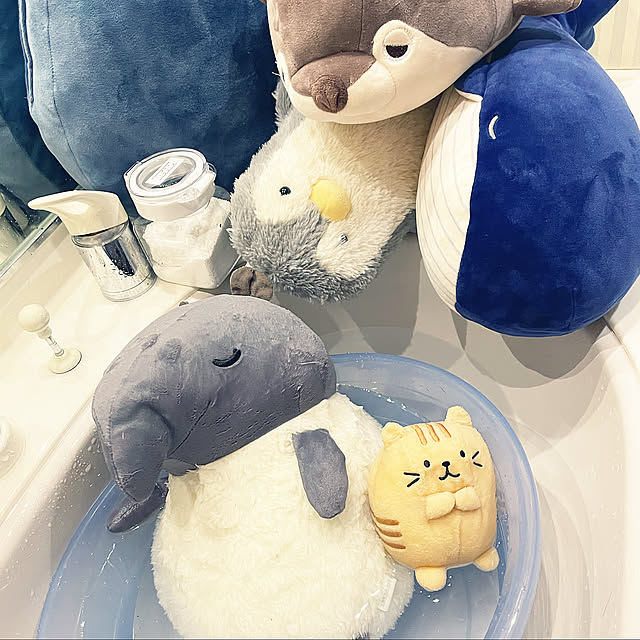 ニトリ,オキシクリーン漬け,ねむねむシリーズ,可愛すぎる,ふくふくにゃんこ,癒される,新入りさん♡,かわいい子,バク,Bathroom,手洗い,ペンギン,くじらさん,この後脱水される,カワウソくん4号 kawauso15の部屋