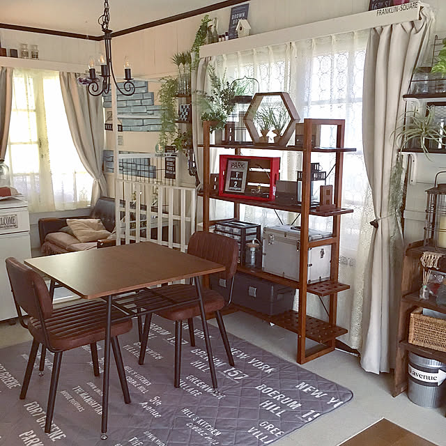 Kitchen,ニトリ倶楽部❤,ニトリのテーブルと椅子,いいね！押し逃げばかりでごめんなさい。,いつもいいねやコメありがとうございます♡,ペットと暮らす家,ダイニングテーブル,DIY,セリア,ダイソー,NO GREEN NO LIFE,フェイクグリーン,雑貨,グリーン同盟❤ Sumomoaporomamaの部屋