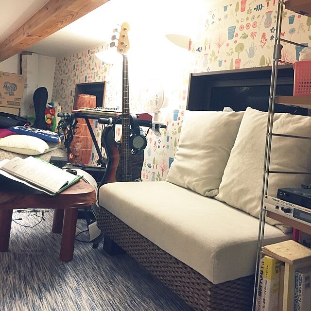 On Walls,キーボード,ベース,ギター,IKEA,ロフトスペース Shigeの部屋