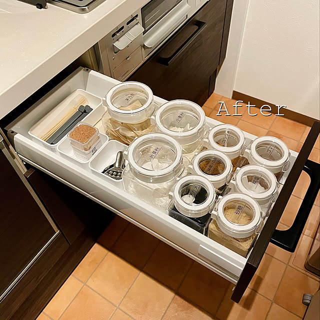 ホワイト化,Nブラン,ニトリ,引き出し収納,保存容器,調味料詰め替え,調味料収納,フレッシュロック,TAKEYA,キッチン収納,LIXIL AS,IG⇨yasuyo66,2人暮らし,Kitchen,詰め替えボトル,ワンアクション yasuyo66の部屋